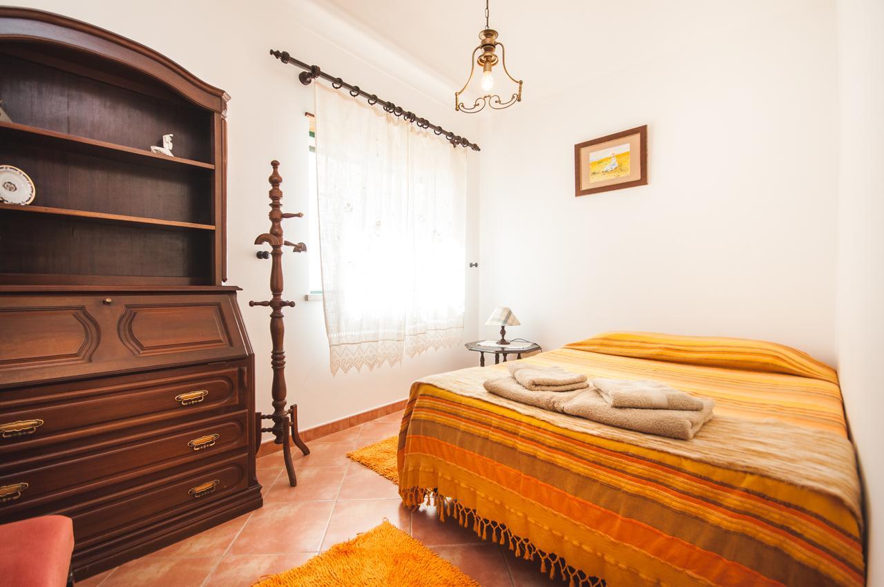 Rivers Nation Surf Camp Bed and Breakfast Atouguia Da Baleia Eksteriør billede