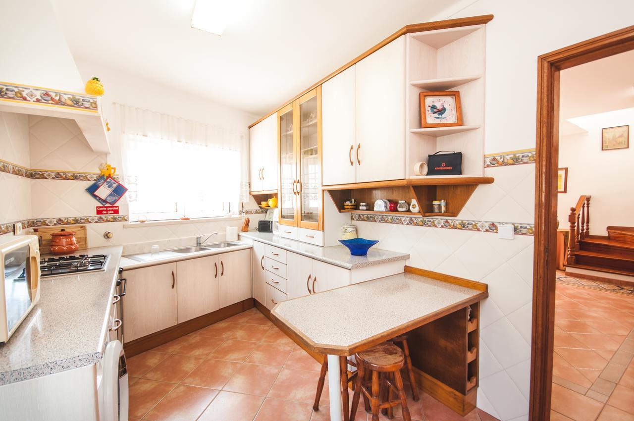 Rivers Nation Surf Camp Bed and Breakfast Atouguia Da Baleia Eksteriør billede