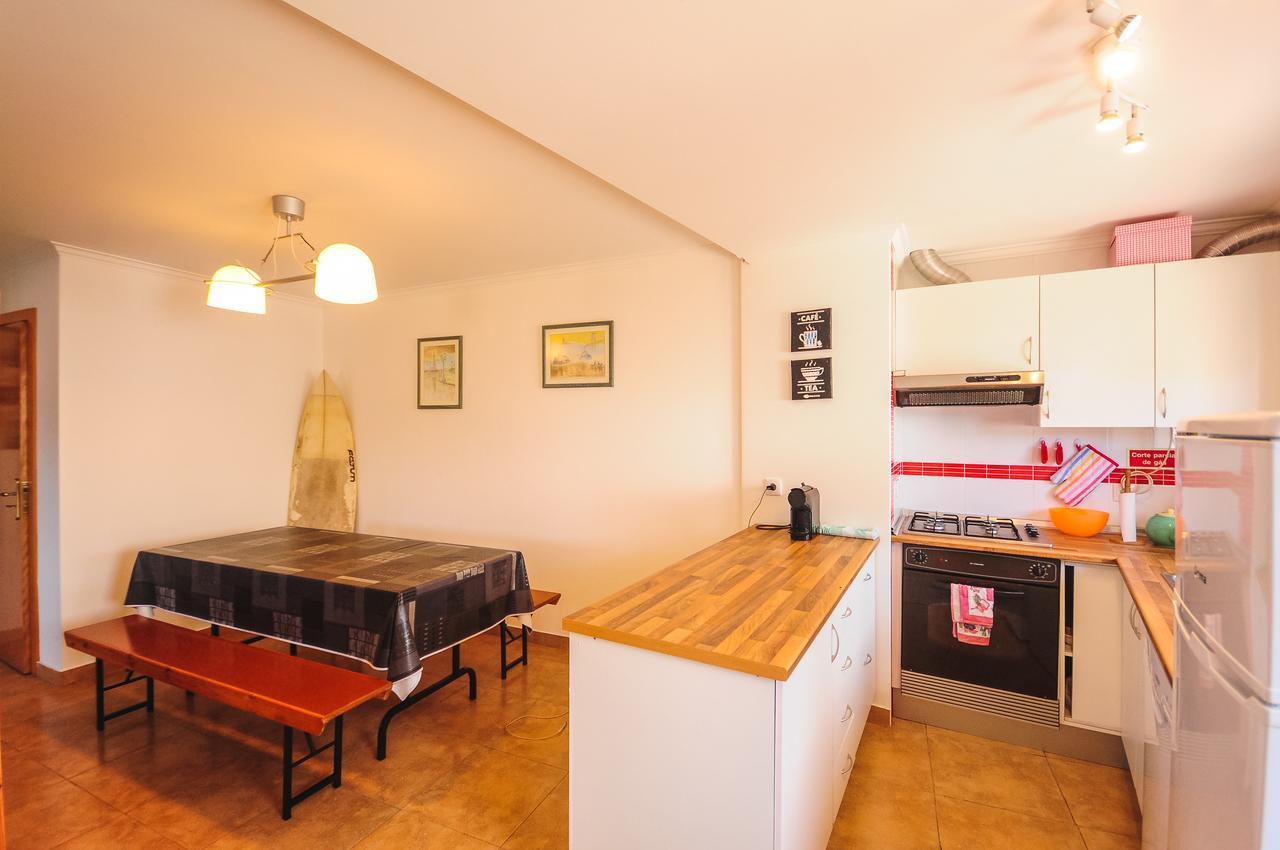 Rivers Nation Surf Camp Bed and Breakfast Atouguia Da Baleia Eksteriør billede