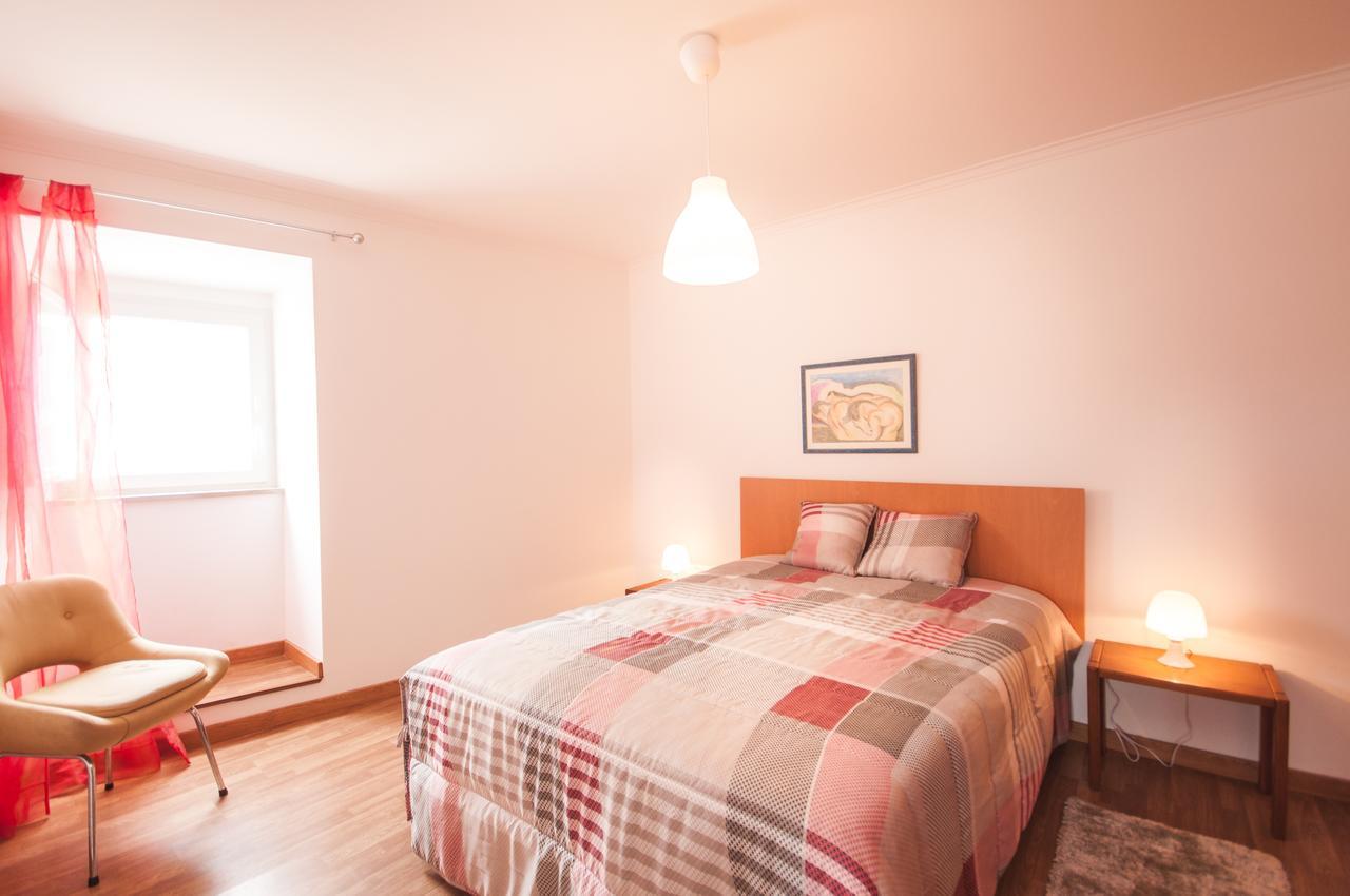 Rivers Nation Surf Camp Bed and Breakfast Atouguia Da Baleia Eksteriør billede